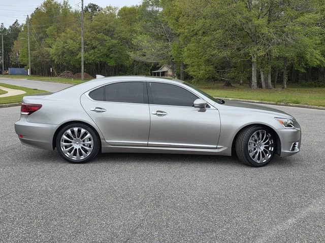Used 2016 Lexus LS 460 w/ Comfort Package image 35
