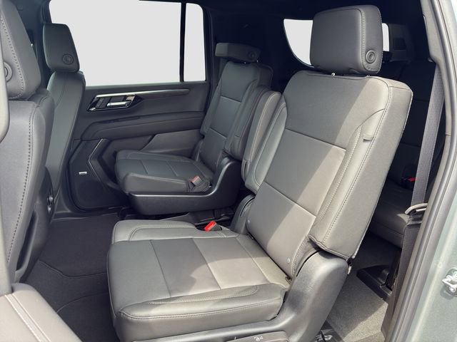 New 2026 Chevrolet Suburban Z71 w/ Comfort Package AWD/4WD image 12