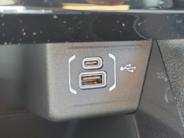 New 2026 Jeep Compass Latitude AWD/4WD image 23