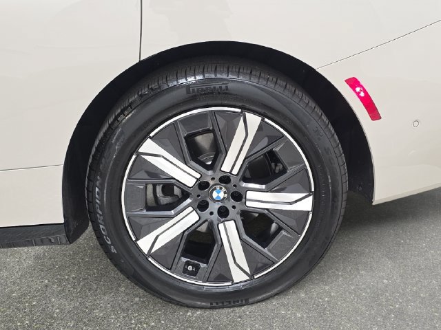 Certified 2026 BMW iX xDrive45 AWD/4WD image 29