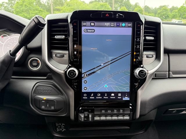 Used 2025 RAM 2500 Big Horn AWD/4WD image 20