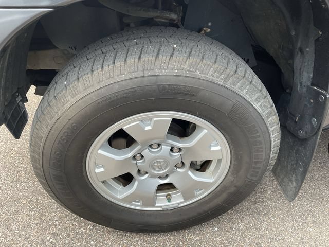 Used 2015 Toyota Tacoma 4x4 Double Cab w/ SR5 Package image 5