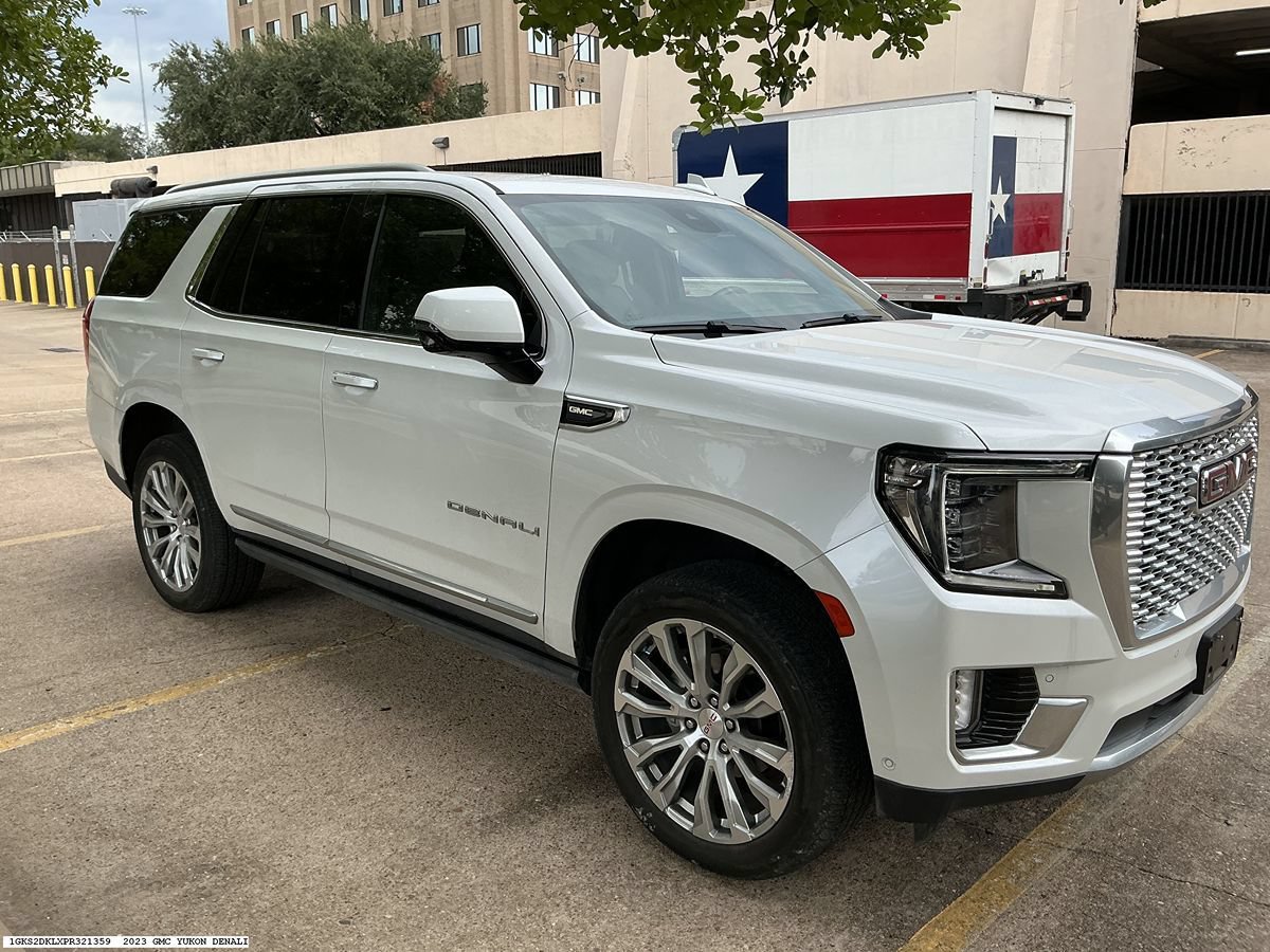 Used 2023 GMC Yukon Denali w/ Denali Reserve Package AWD/4WD image 6