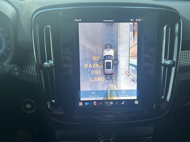 Certified 2025 Volvo XC40 B5 Plus image 25