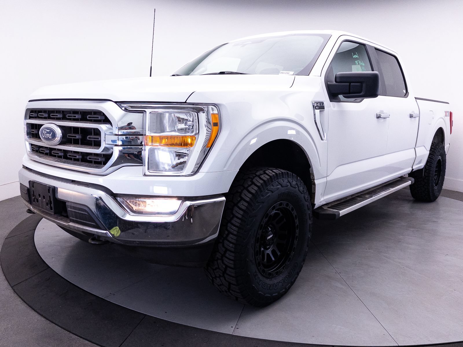 Used 2023 Ford F150 XLT w/ XTR Package AWD/4WD image 13