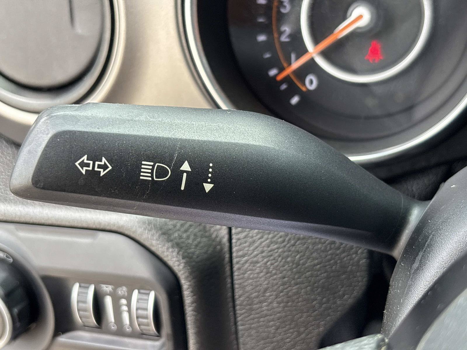 Used 2018 Jeep Wrangler Unlimited Sport AWD/4WD image 18