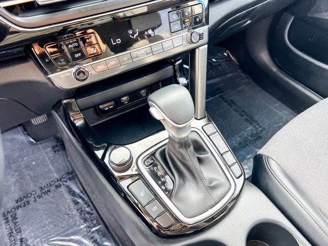 Certified 2024 Kia Seltos X-Line image 21