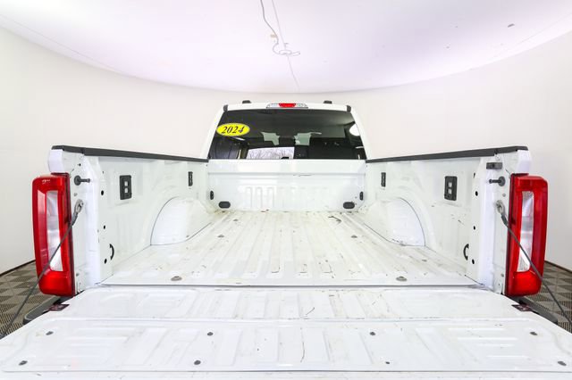 Used 2024 Ford F350 XLT image 11