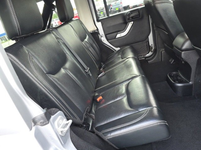 Used 2014 Jeep Wrangler Unlimited Sahara w/ Connectivity Group image 42