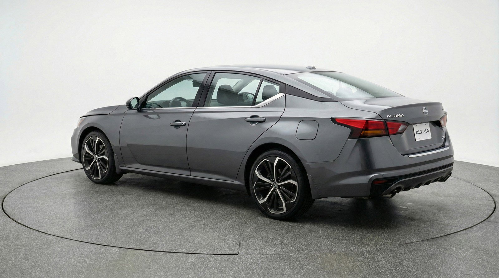 Used 2025 Nissan Altima 2.5 SR image 6