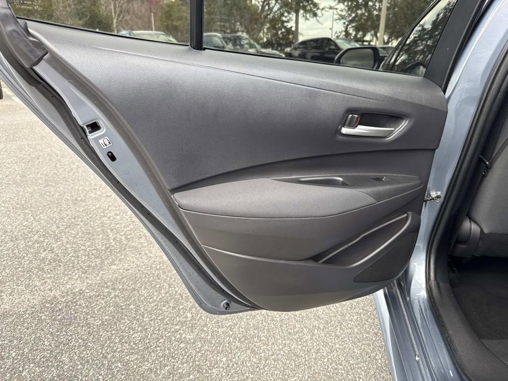 Used 2021 Toyota Corolla LE image 13