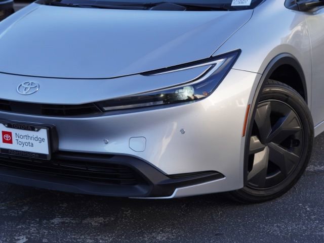 Used 2024 Toyota Prius LE image 5
