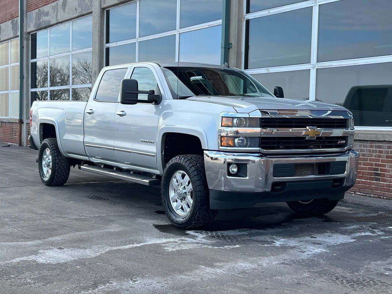 Used 2015 Chevrolet Silverado 3500 LTZ image 35