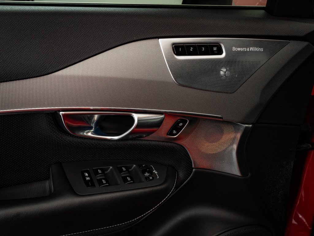 Used 2018 Volvo XC90 T5 R-Design w/ Convenience Package image 27