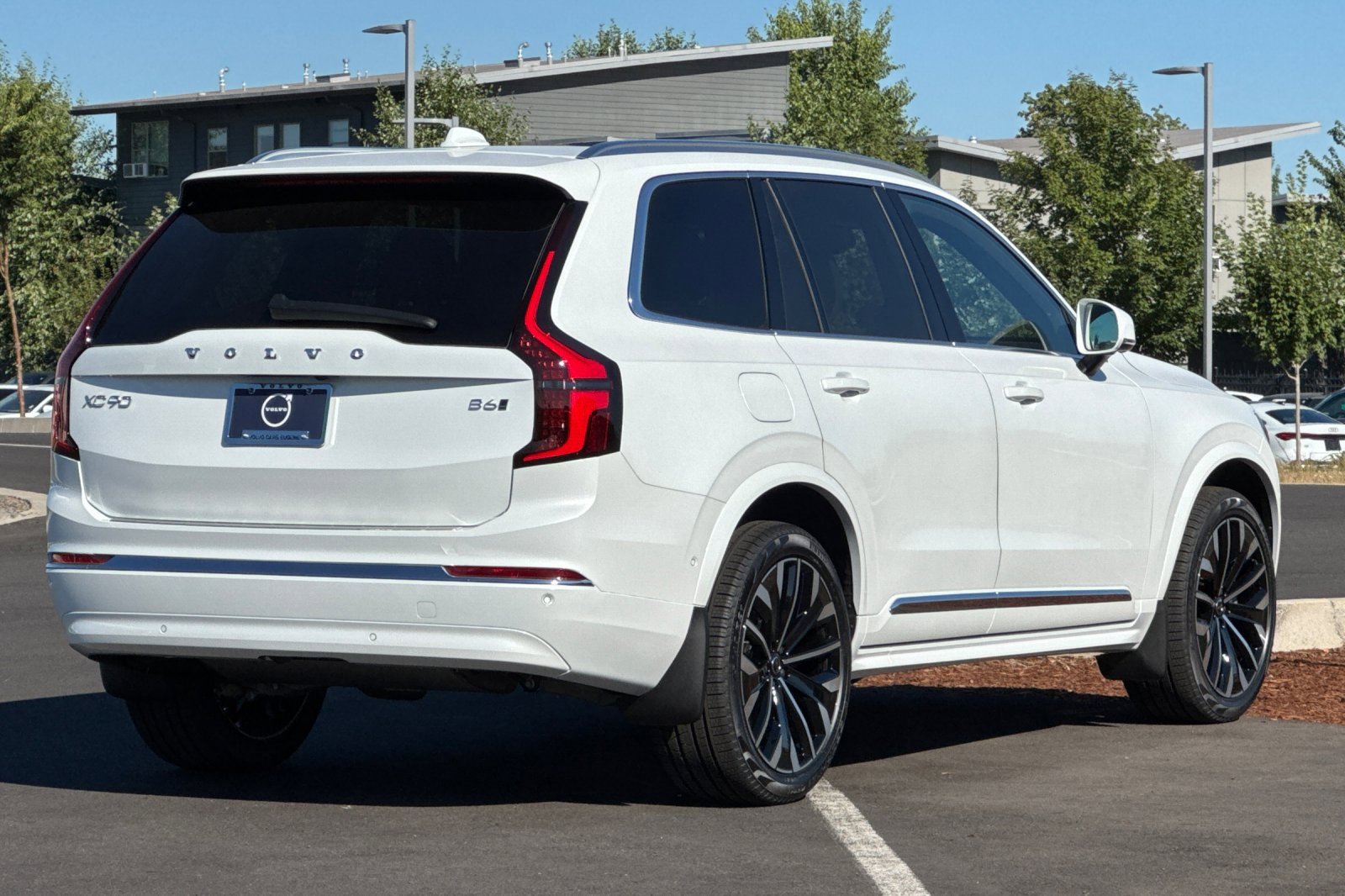 New 2026 Volvo XC90 B6 Plus w/ Protection Package Premier image 3