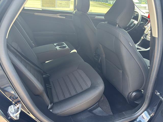 Certified 2020 Ford Fusion SE FWD image 19