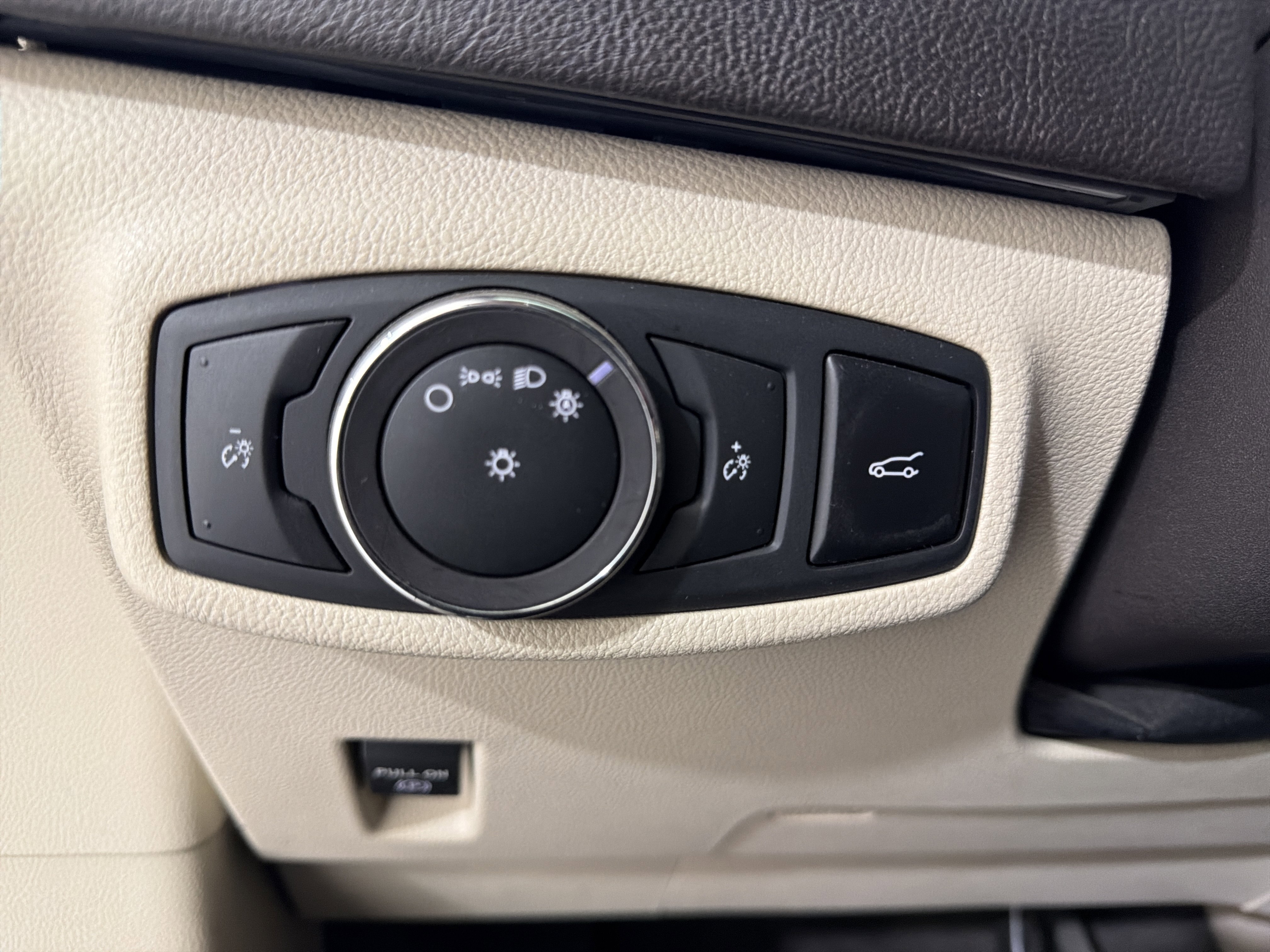 Used 2019 Lincoln MKC Select w/ Select Plus Package FWD image 20