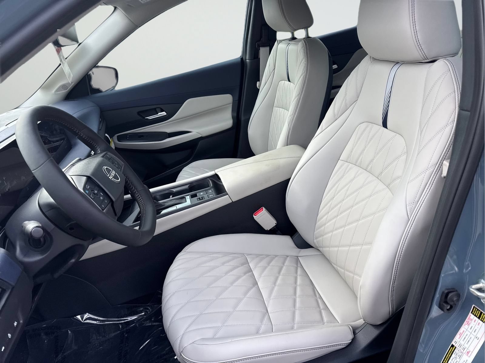 New 2026 Nissan Sentra SL w/ Floor Mat Package FWD image 32