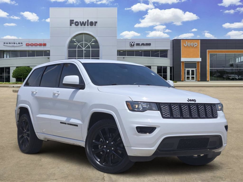 Used 2021 Jeep Grand Cherokee Laredo X RWD image 1