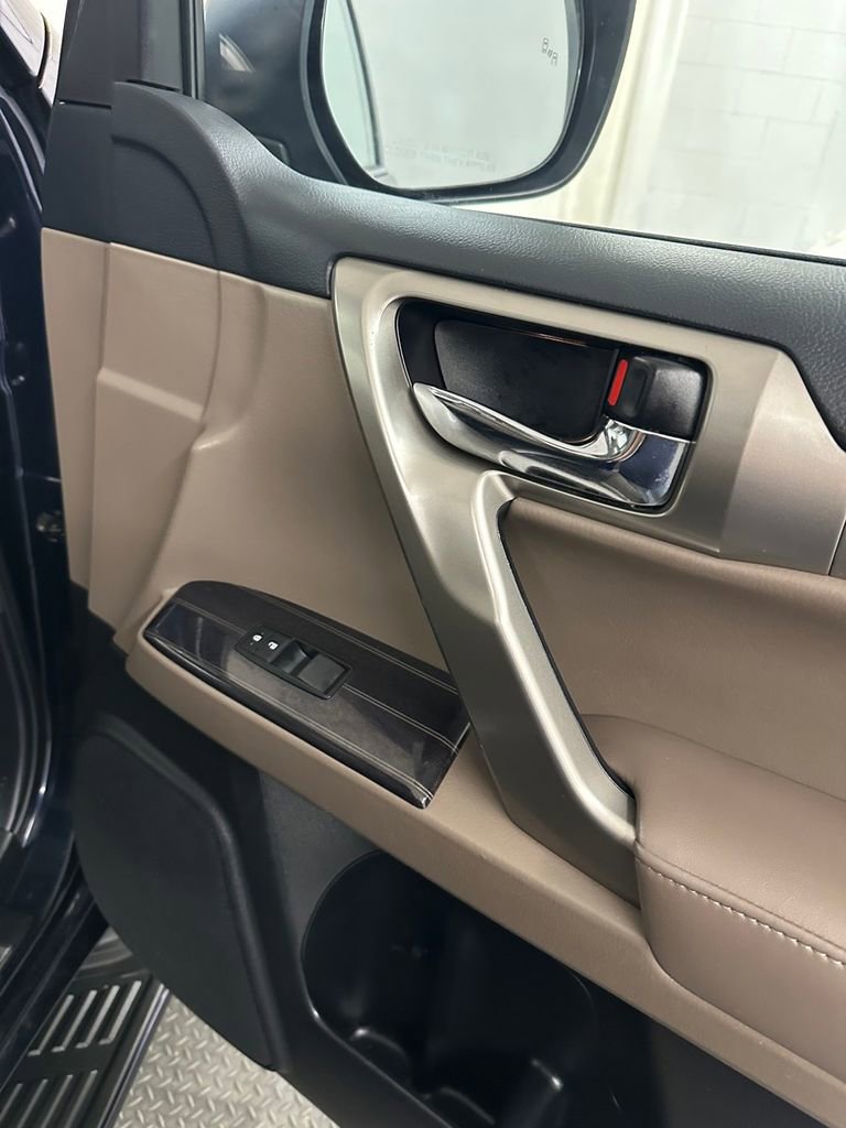 Used 2021 Lexus GX 460 Premium image 42