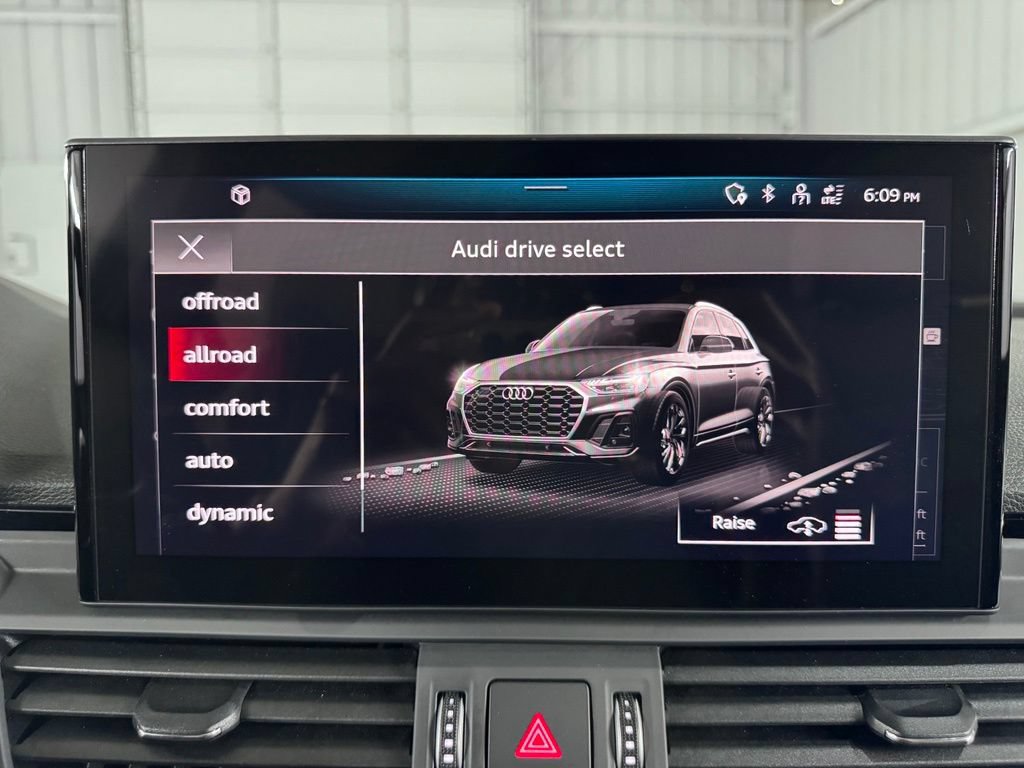 Used 2024 Audi SQ5 Prestige AWD/4WD image 38