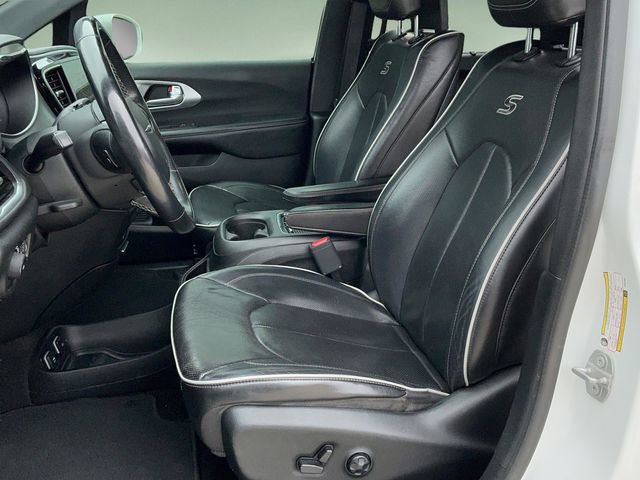 Used 2018 Chrysler Pacifica Limited w/ Advanced Safetytec Group image 13