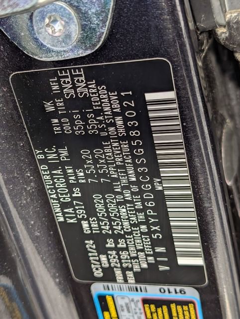 Used 2025 Kia Telluride S image 38