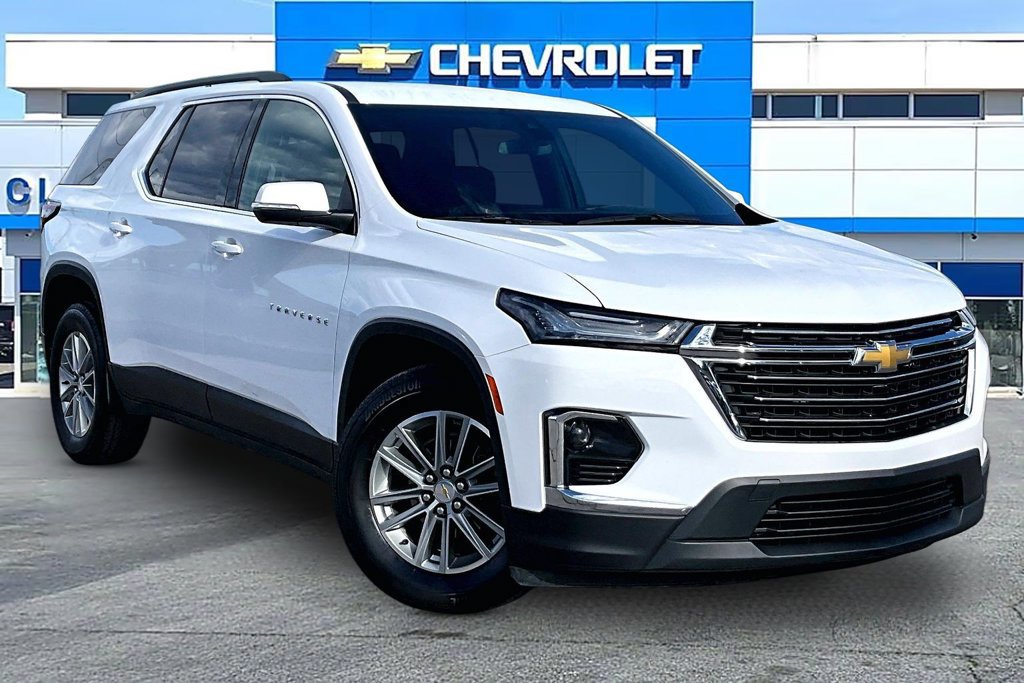 Used 2023 Chevrolet Traverse LT FWD image 1