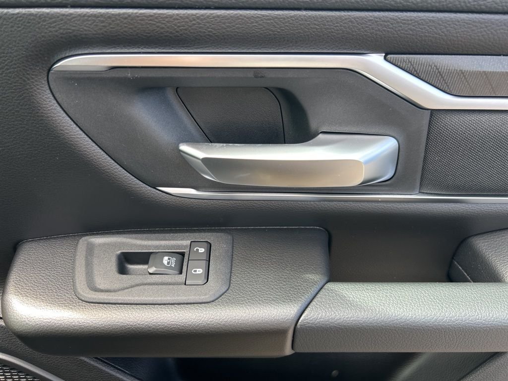 New 2026 RAM 1500 Big Horn AWD/4WD image 17