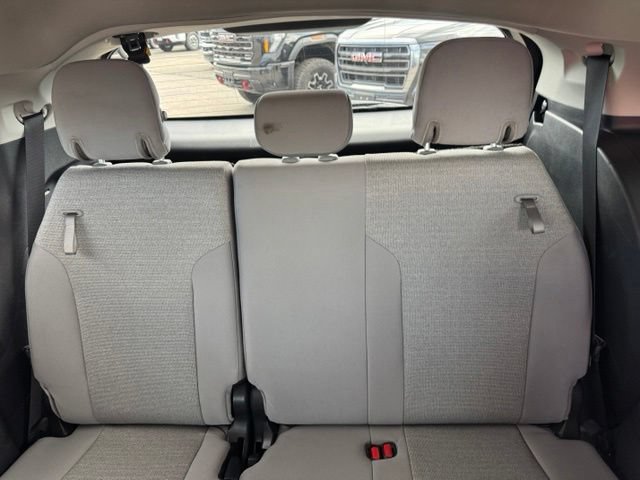 Used 2026 Toyota Sienna LE AWD/4WD image 18
