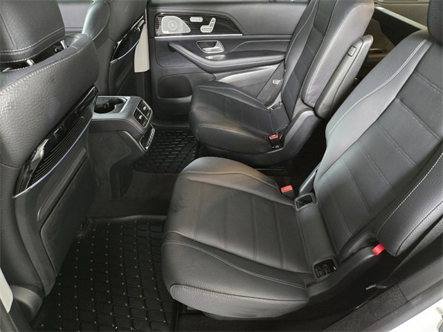 Used 2024 Mercedes-Benz GLS 580 4MATIC image 15