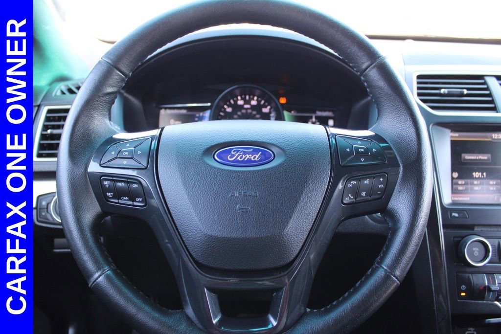 Used 2016 Ford Explorer XLT w/ Equipment Group 202A AWD/4WD image 30