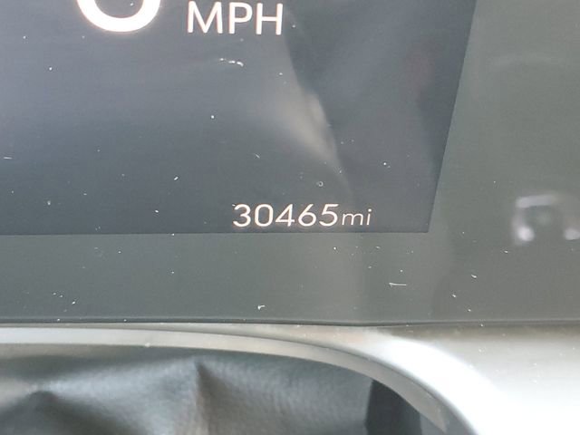 Certified 2025 Buick Encore GX Sport Touring image 21