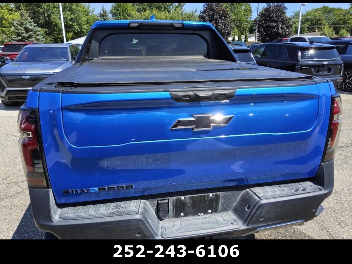 Used 2026 Chevrolet Silverado EV Trail Boss AWD/4WD image 4