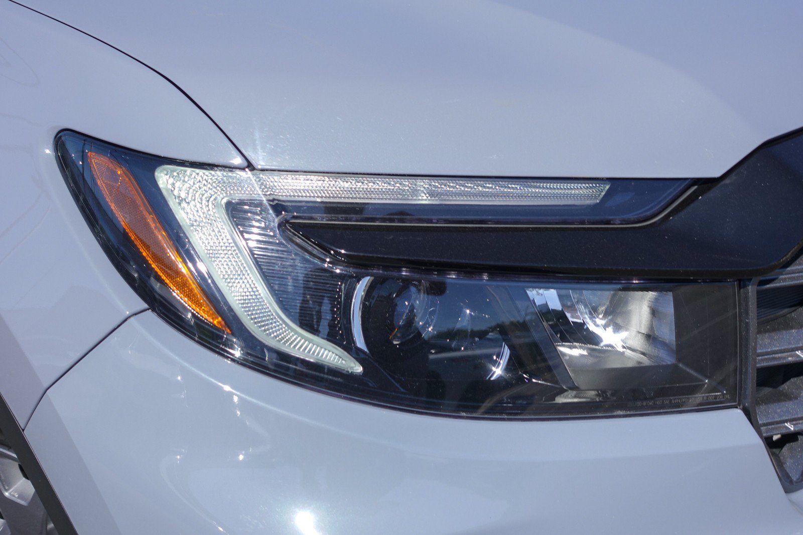 Used 2025 Honda Passport TrailSport image 2