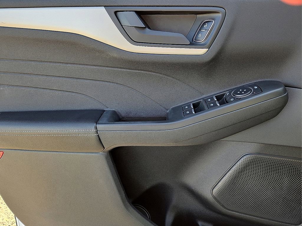 Used 2022 Ford Escape SE w/ Convenience Package image 22