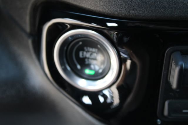 Used 2025 GMC Sierra 1500 Elevation w/ Preferred Package image 30