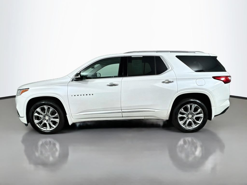 Used 2019 Chevrolet Traverse Premier w/ LPO, Blackout Package AWD/4WD image 9