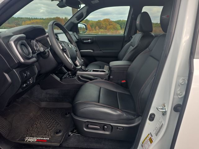 Used 2023 Toyota Tacoma TRD Sport image 9