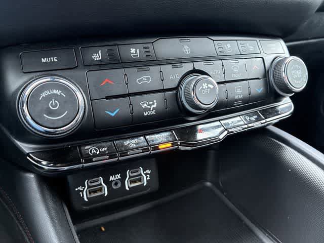 Used 2024 Dodge Durango GT RWD image 42