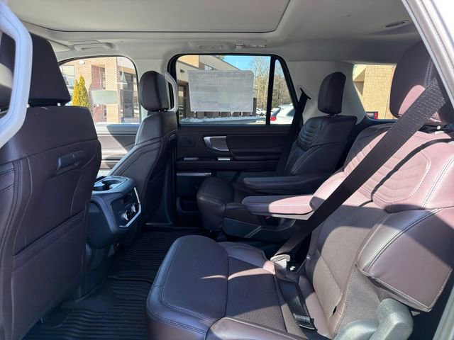 New 2025 Ford Expedition Max Platinum w/ Platinum Ultimate Package image 10