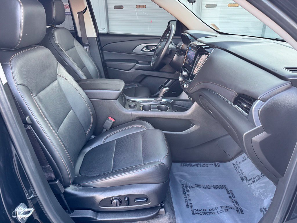 Used 2020 Chevrolet Traverse Premier w/ Redline Edition FWD image 27