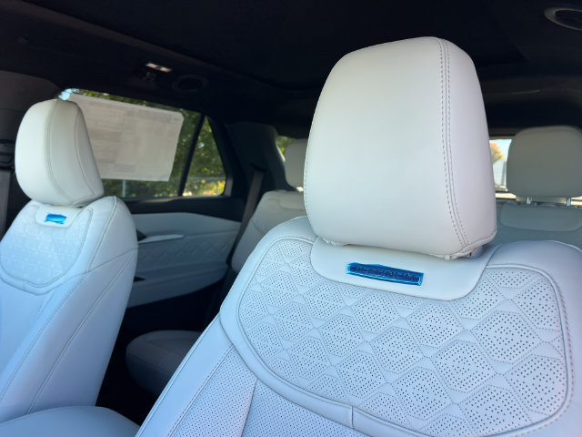 New 2027 Ford Explorer Platinum w/ LUX Leather Package AWD/4WD image 15