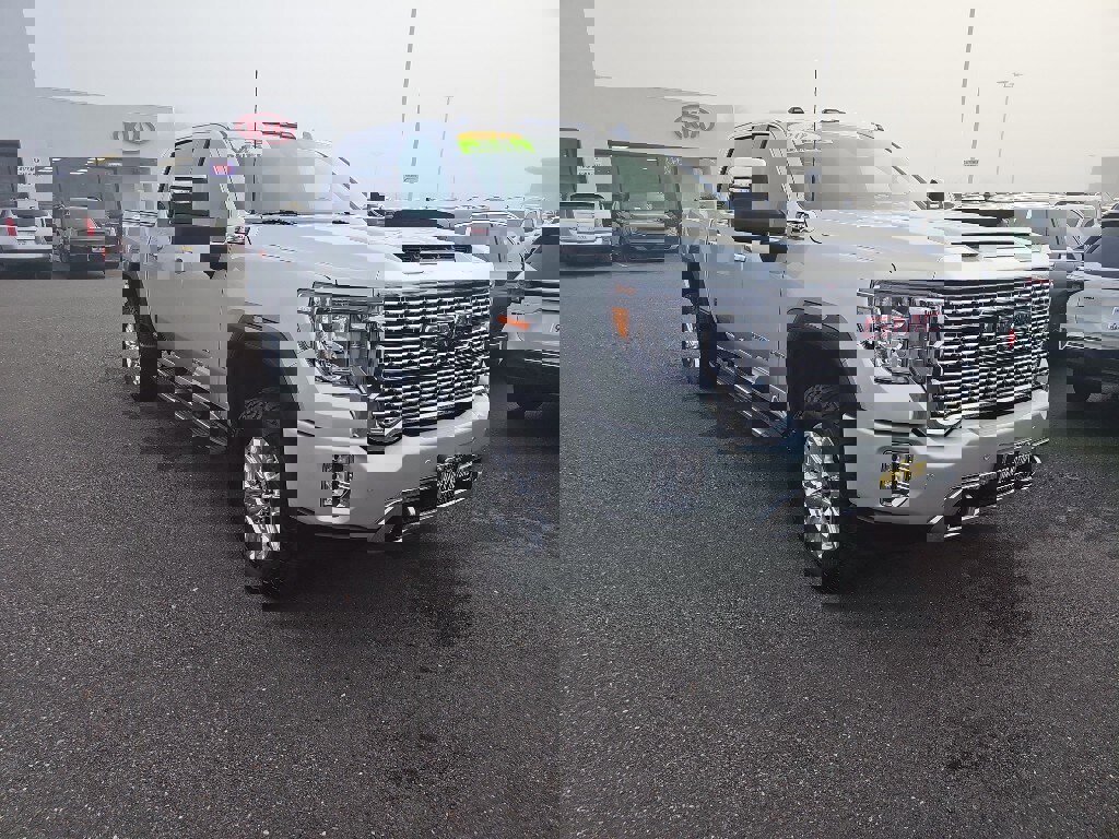 Used 2022 GMC Sierra 3500 Denali w/ Denali Ultimate Package image 10