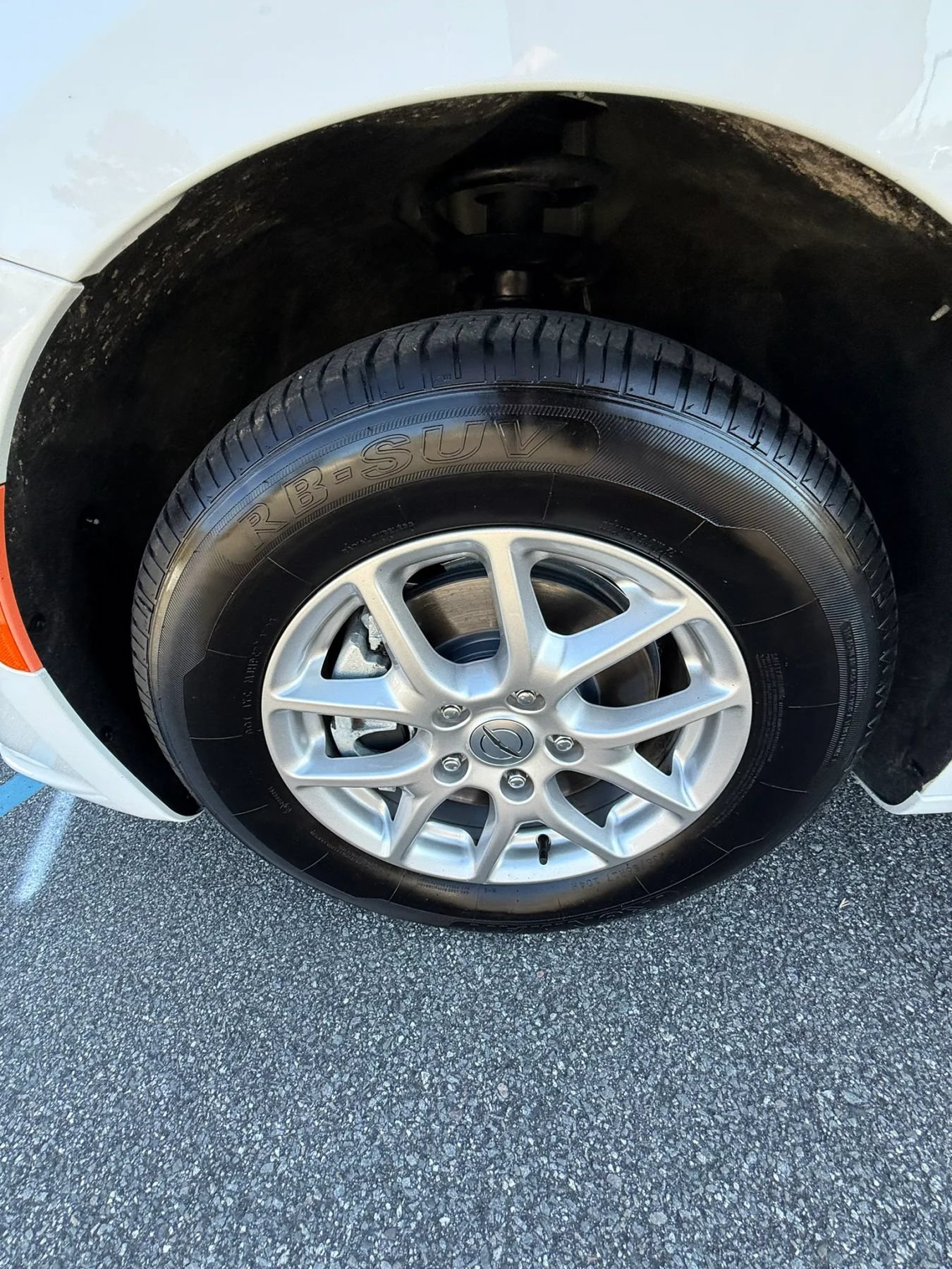 Used 2024 Chrysler Pacifica Touring-L FWD image 26