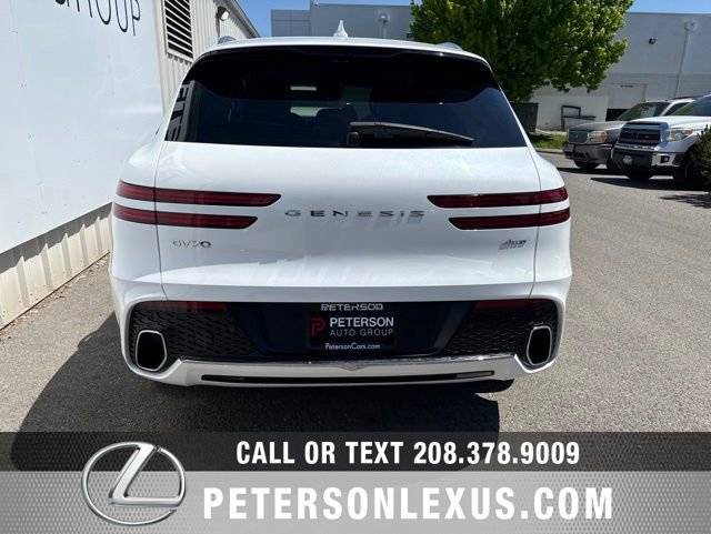 Used 2025 Genesis GV70 2.5T AWD/4WD image 4