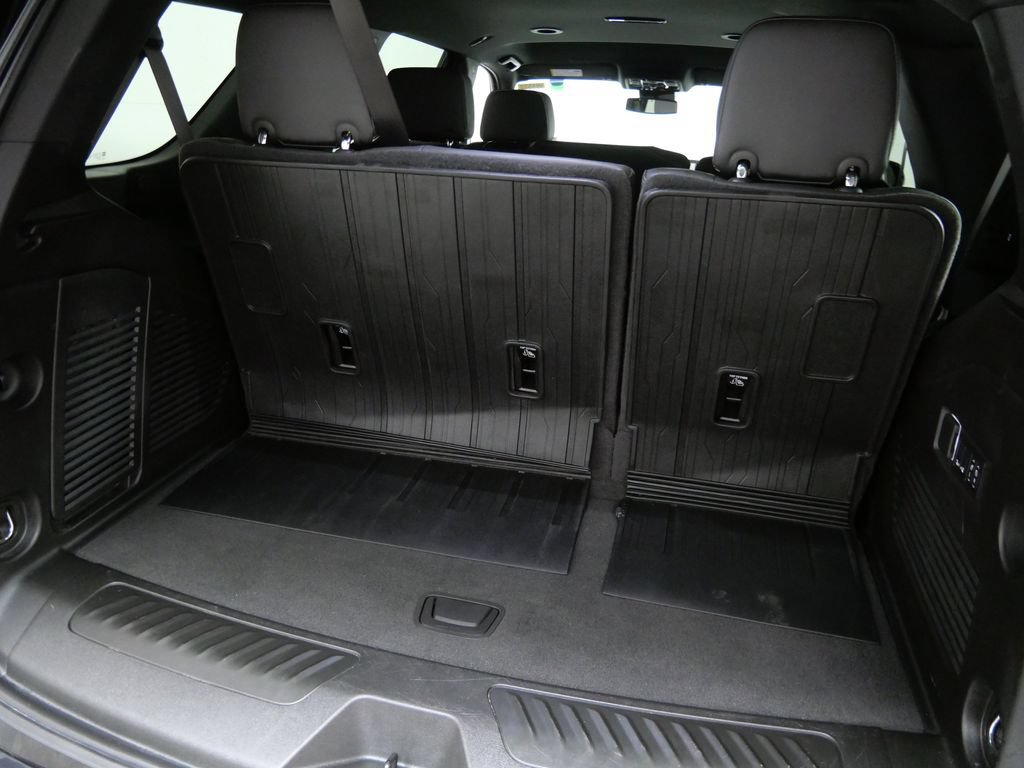 Used 2026 GMC Yukon Elevation AWD/4WD image 6