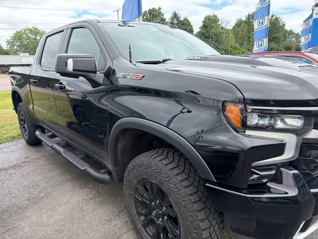 Used 2023 Chevrolet Silverado 1500 ZR2 AWD/4WD image 3