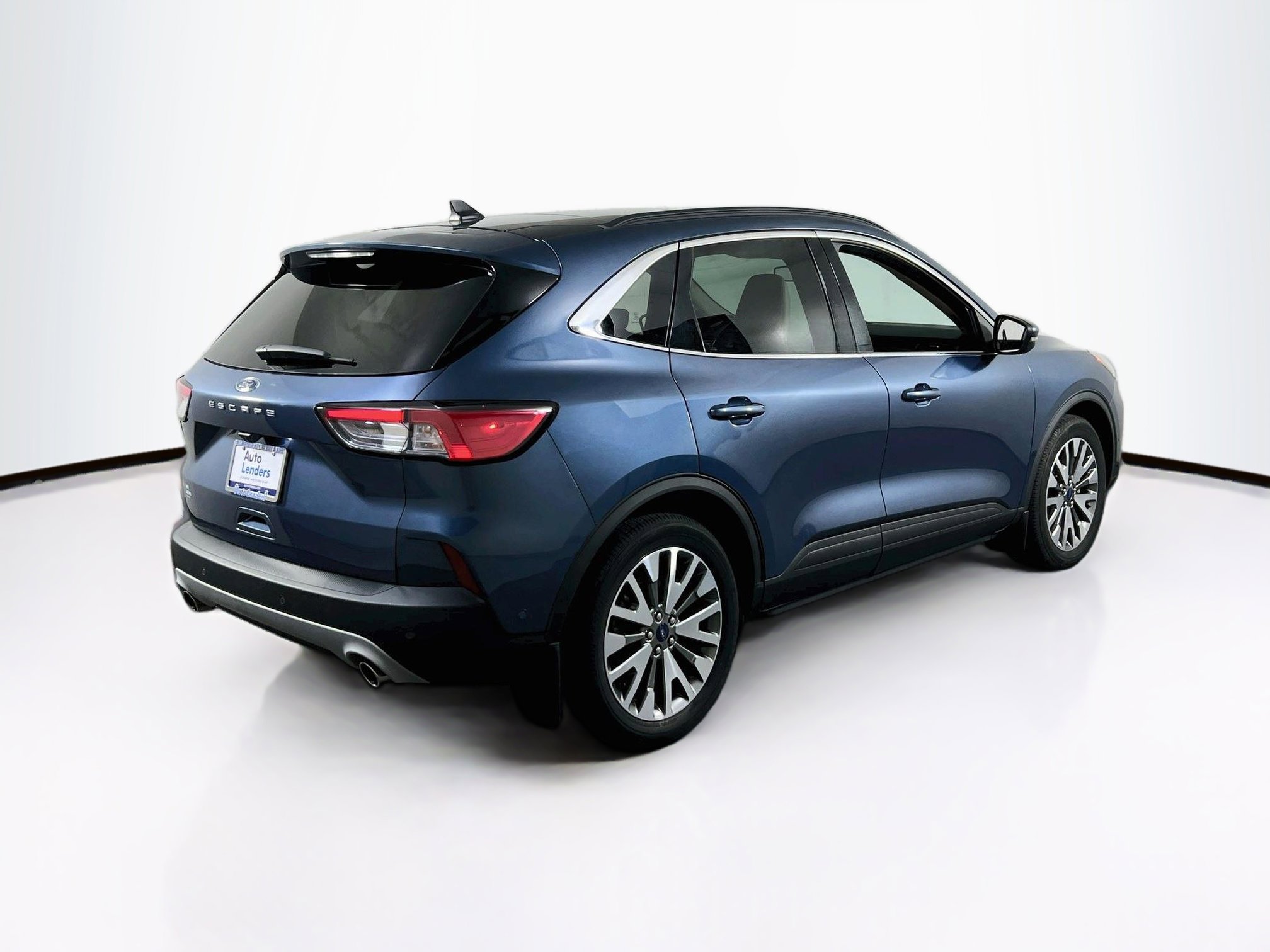 Used 2020 Ford Escape Titanium w/ Titanium Premium Package 2.0 AWD/4WD image 5