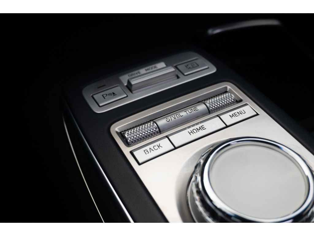 Used 2022 Genesis GV70 3.5T Sport w/ Sport Advanced Package AWD/4WD image 30